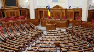 Закон, який вирішує, чи буде у вашому місті нормальна дорога, світло та вода: чому місцеве самоврядування впливає на життя кожного українця